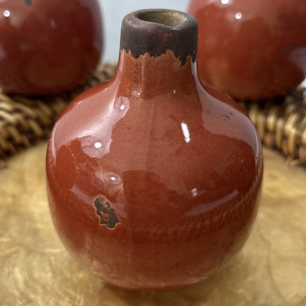 47th & Main bud vases